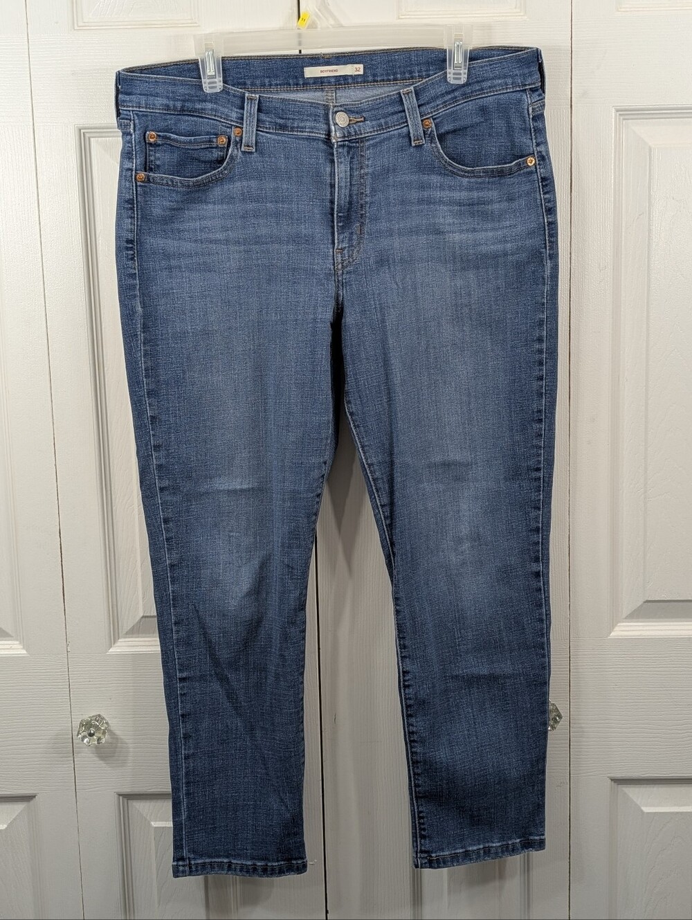 Levis: Women's Boyfriend Mid-Rise Jeans - Size 32/27